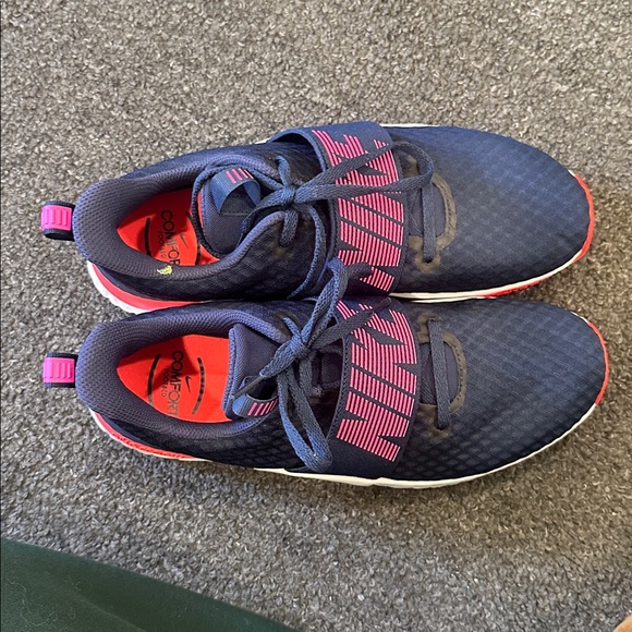 Nike Renew In Season TR9 Comfort Footbed Sneakers Navy & Pink Size US 10 - Picture 6 of 9
